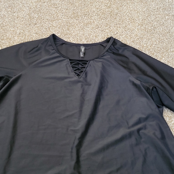 Torrid Black Athletic Short Sleeve Tee Size 1X - Picture 8 of 15